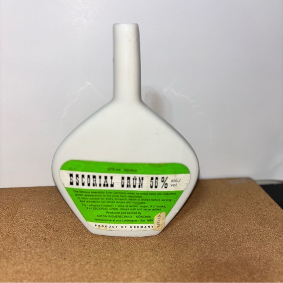 Empty Porcelain Munchen Bottle Escorial Grun Cordial Germany 375ml - Picture 5 of 5